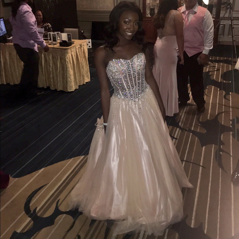 Prom dress